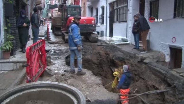 Doğalgaz borusu patladı