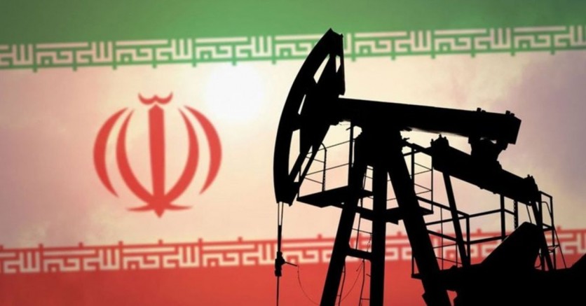 İran, Azadegan'daki petrol üretimini artırıyor