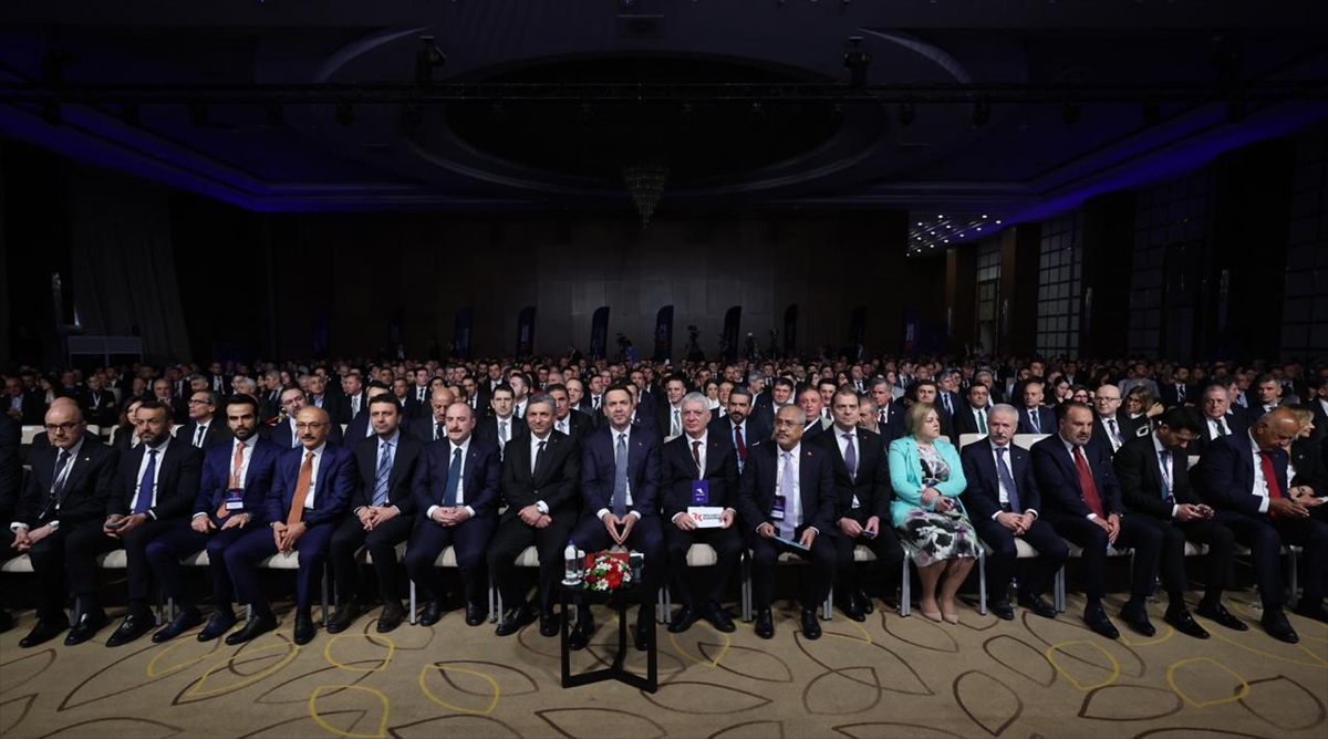 AA-20260424-41197882-41197880-ENERJI_PIYASALARINDA_REGULASYON_VE_REKABET_ZIRVESI_ANTALYADA_BASLADI