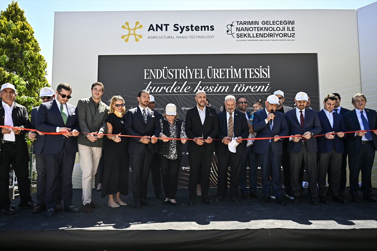 AA-20260517-41408384-41408373-TARIMDA_SU_VERIMLILIGINI_ARTIRACAK_YERLI_NANOTEKNOLOJI_URUNUNUN_SERI_URETIM_TESISI_ACILDI