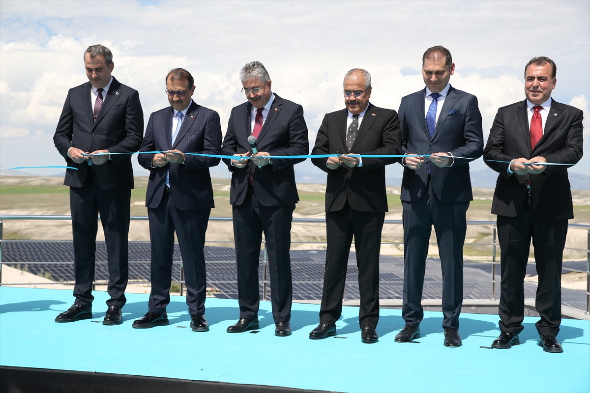 AA-20260603-41567777-41567762-2025_YILI_YENILENEBILIR_ENERJI_YATIRIMLARI_TOPLU_ACILIS_TORENI_DUZENLENDI