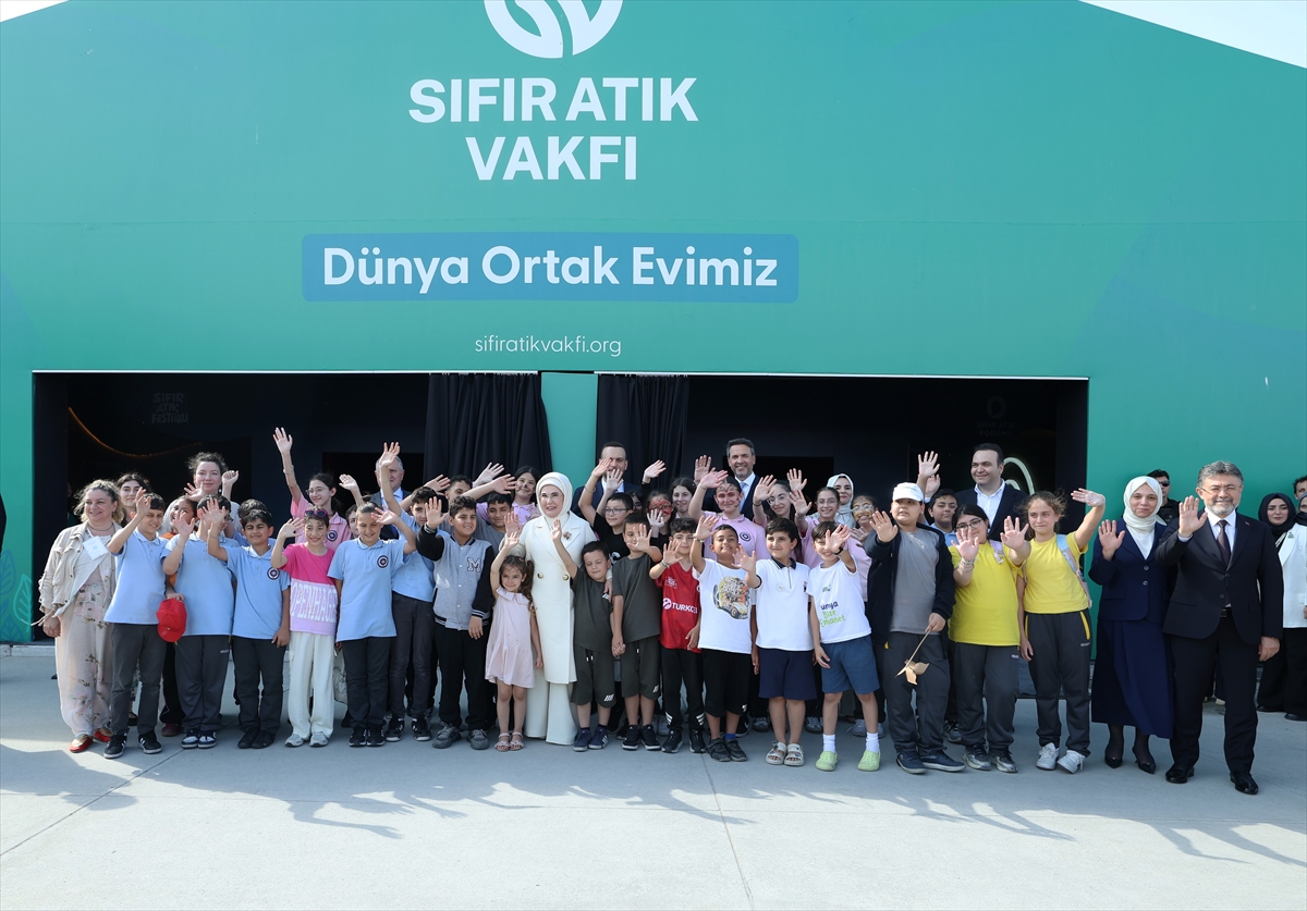 AA-20260605-41589797-41589792-EMINE_ERDOGAN_SIFIR_ATIK_FORUMUNUN_ACILISINDA_KONUSTU