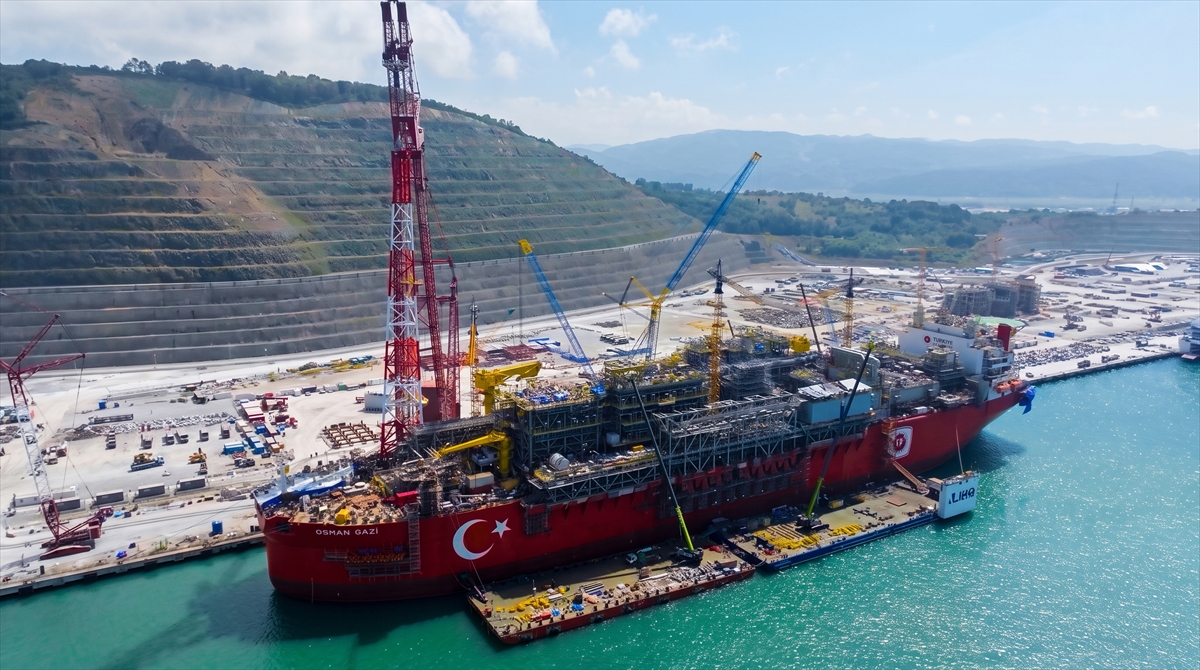 AA-20260811-42185650-42185647-OSMAN_GAZI_YUZER_URETIM_PLATFORMU_KARADENIZDE_GOREVE_BIR_ADIM_DAHA_YAKLASTI