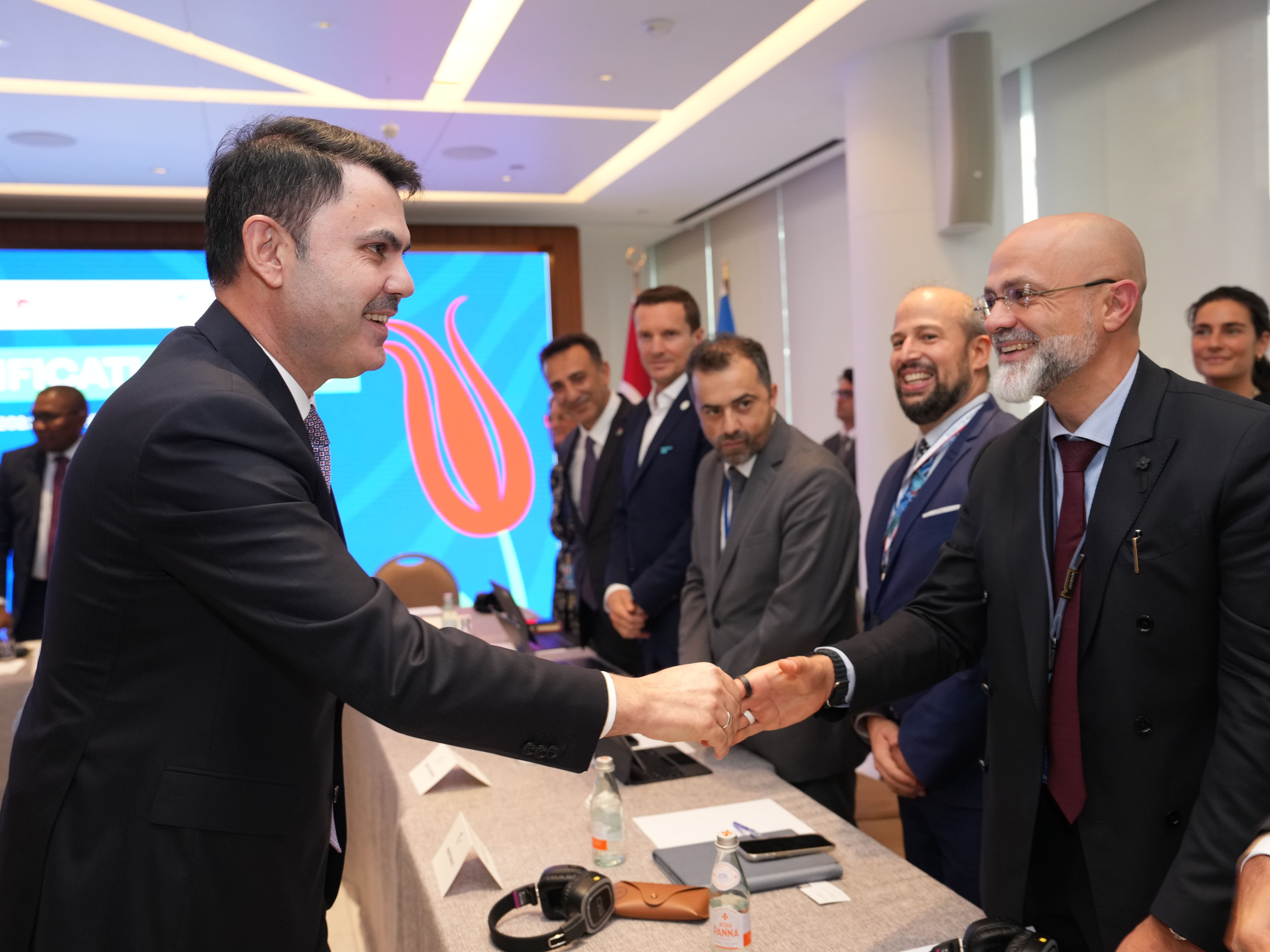 MURAT KURUM IRENA ELEKTRİFİKASYON GÜNÜ  ELEKTRİFİKASYON BAKANLAR TOPLANTISI 00560