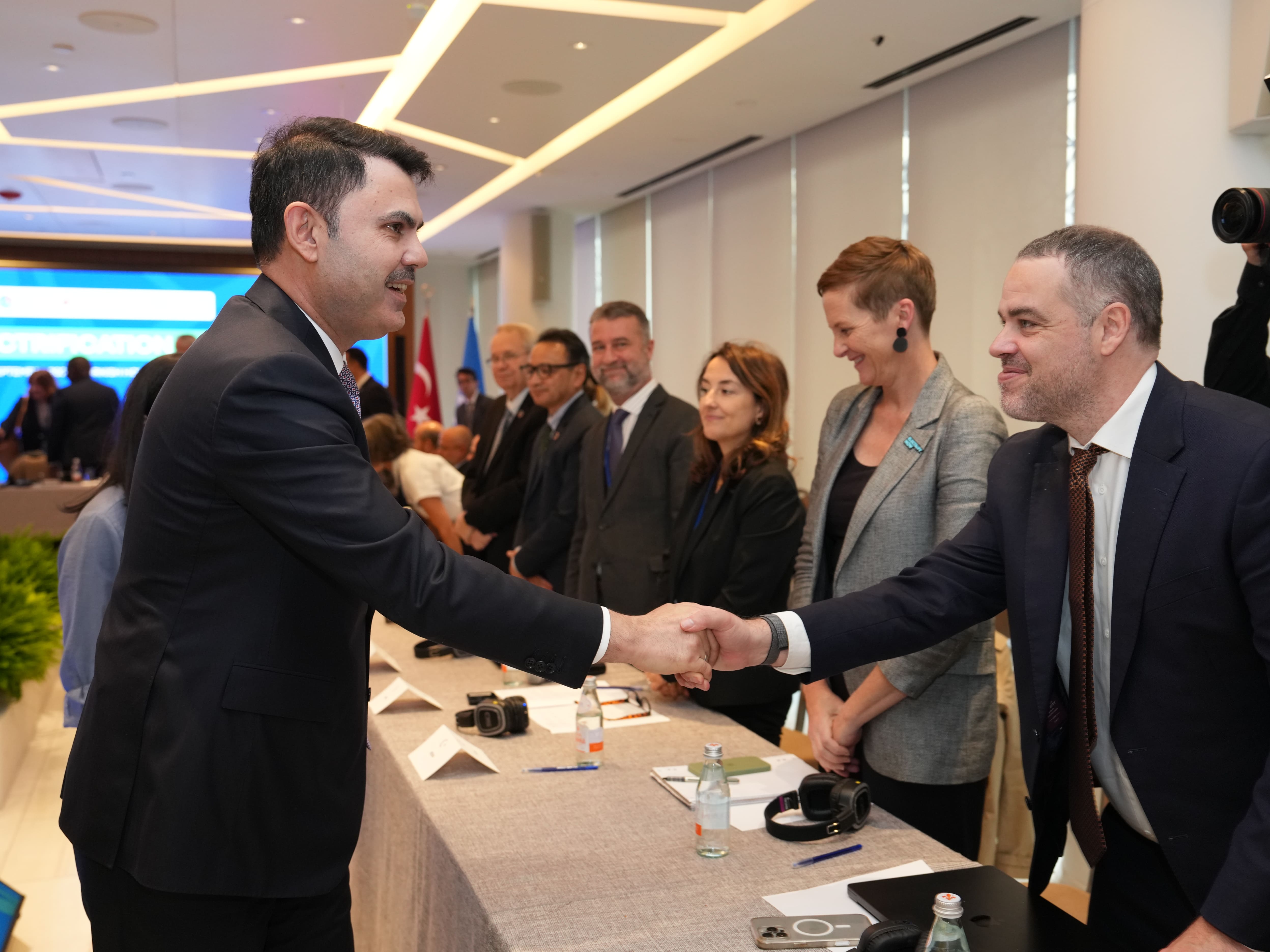 MURAT KURUM IRENA ELEKTRİFİKASYON GÜNÜ  ELEKTRİFİKASYON BAKANLAR TOPLANTISI 00585