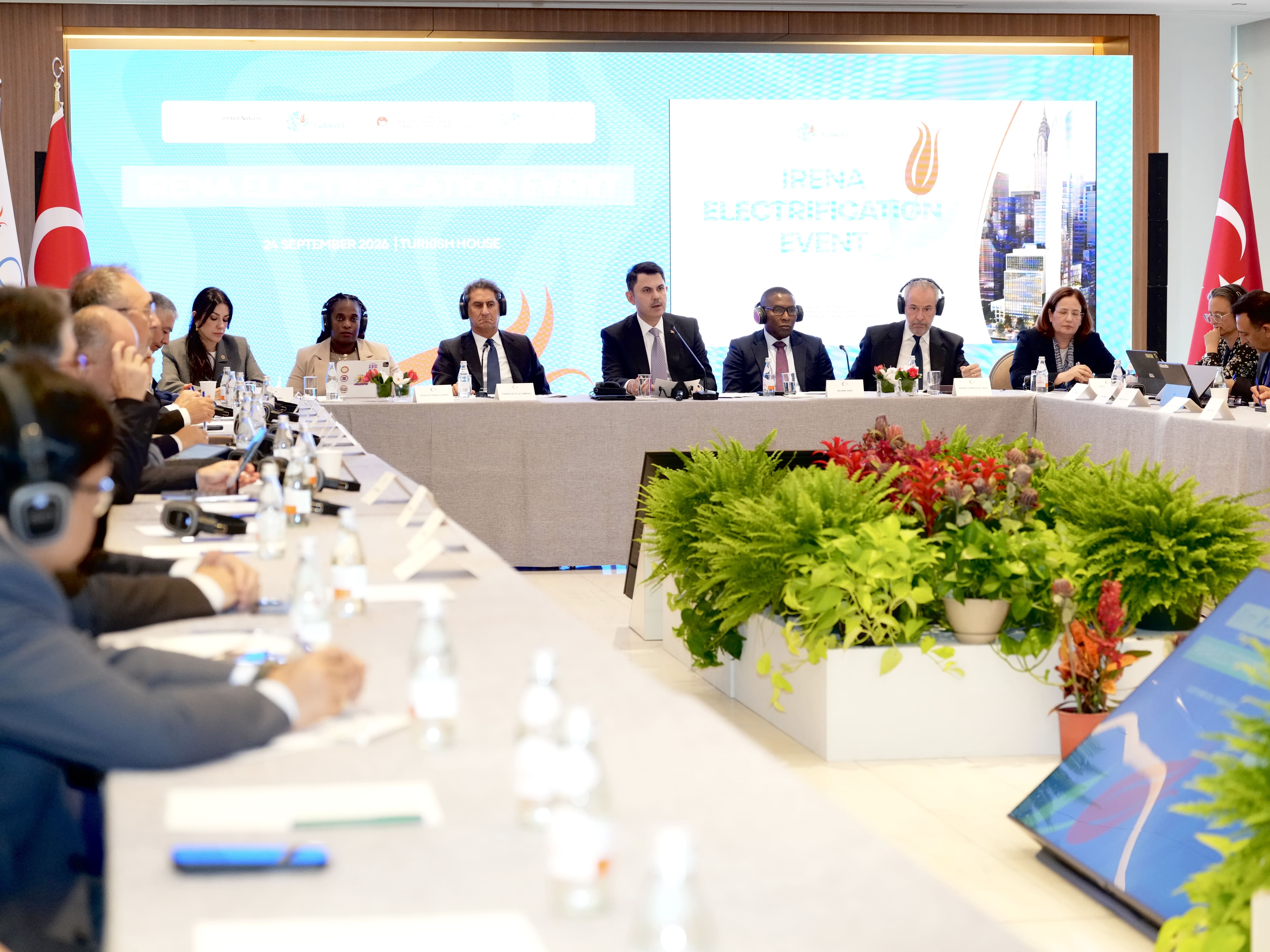 MURAT KURUM IRENA ELEKTRİFİKASYON GÜNÜ  ELEKTRİFİKASYON BAKANLAR TOPLANTISI 00770