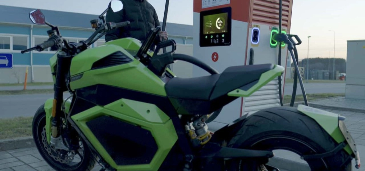 Katı hal bataryada rekor test: 12 dakikada %80 şarj