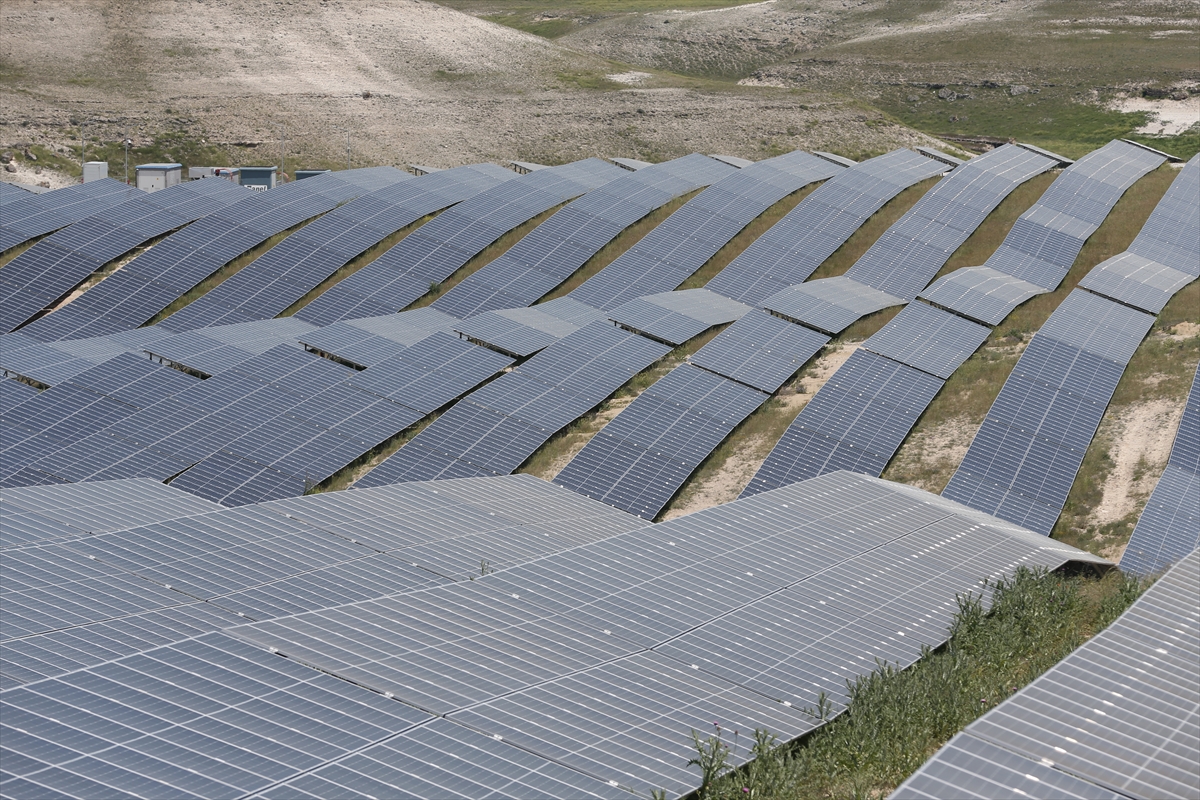 Eskişehir’de İGA Güneş Enerjisi Santrali açıldı