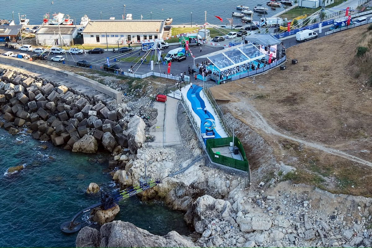 Türkiye’de ilk! Arnavutköy’de dalgalar elektriğe dönüştü