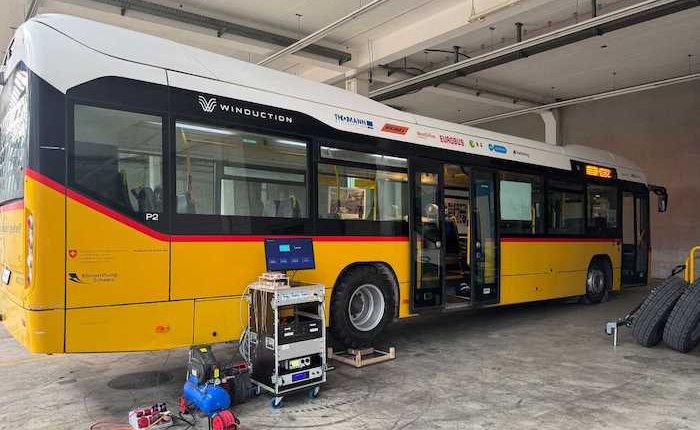 Elektrikli otobüslerde durakta kablosuz şarj dönemi yolda