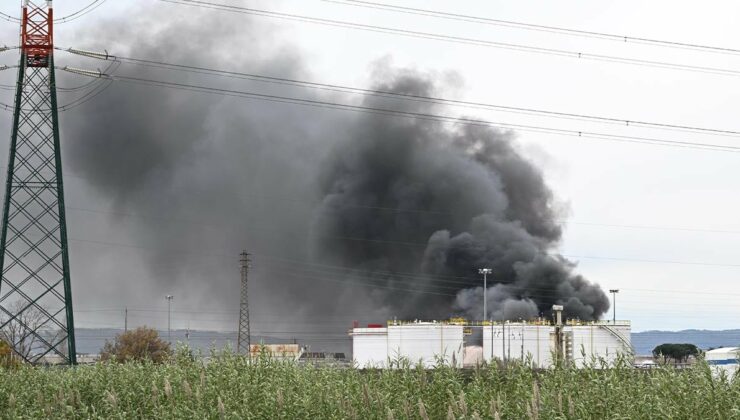 İtalya’da Petrol Rafinerisinde Patlama