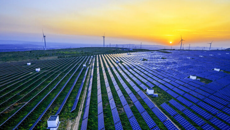 Barselona’da Halk İçin Güneş Enerjisi Projesi Başlatıldı