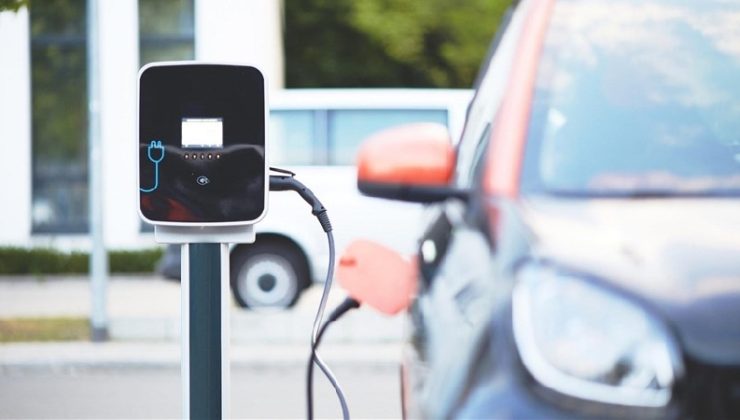 Bakan Kacır’dan elektrikli araç vurgusu