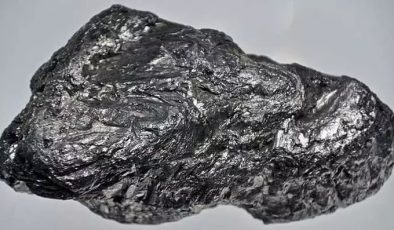 Siyah kumda toryum keşfi: Nükleer enerjiye umut
