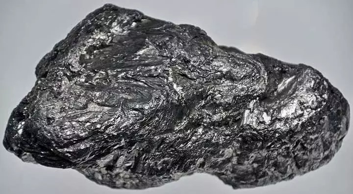 Siyah kumda toryum keşfi: Nükleer enerjiye umut
